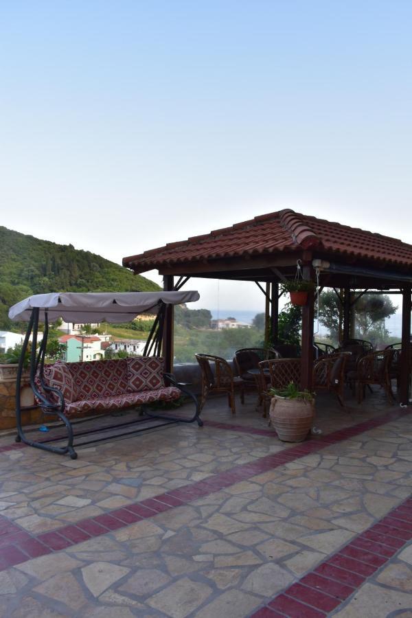 Ferienwohnung Gardenos Mamas Reas Vitaládes Exterior foto