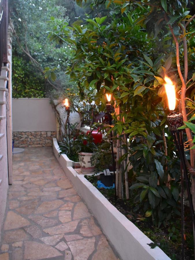Ferienwohnung Gardenos Mamas Reas Vitaládes Exterior foto