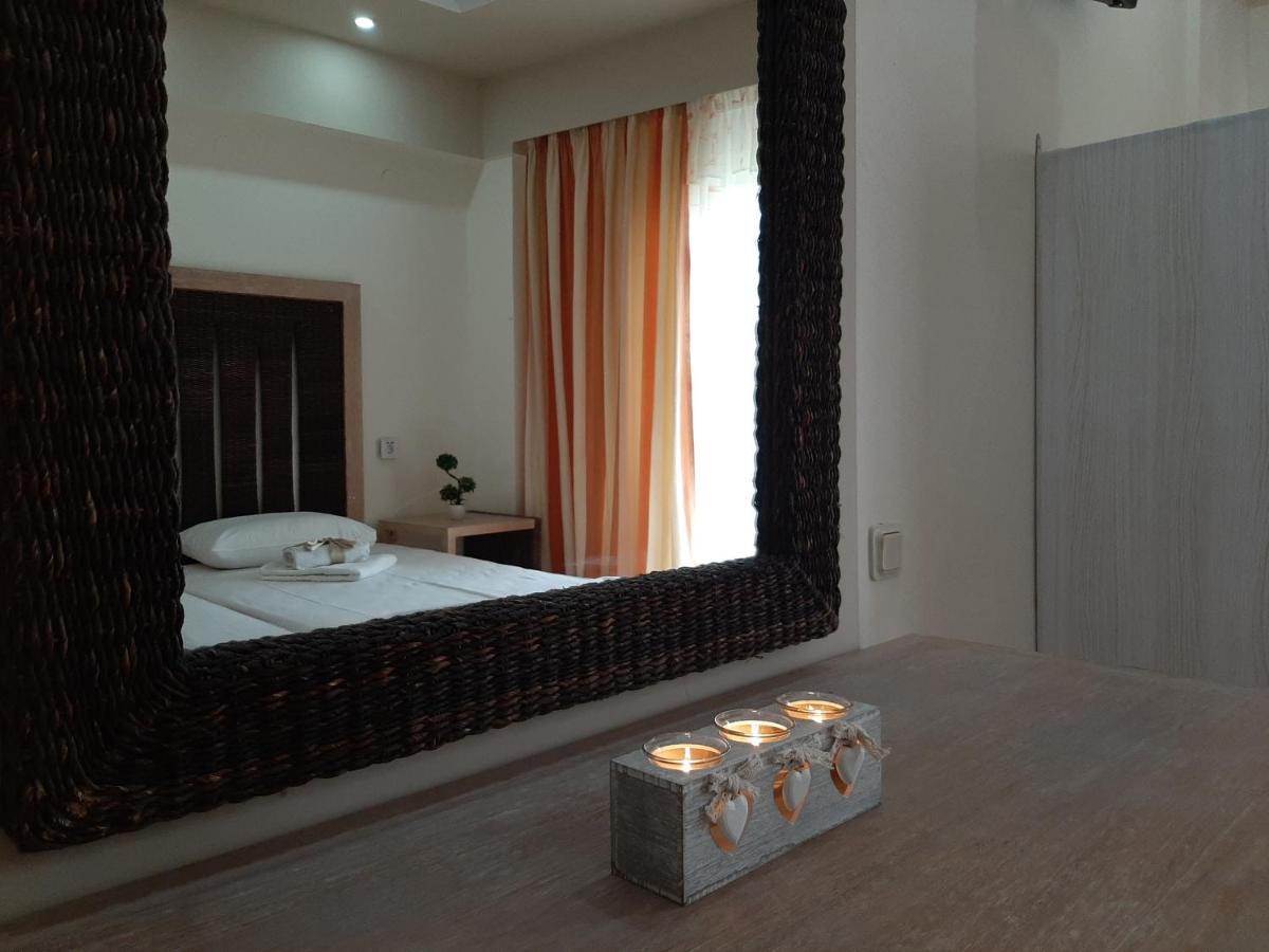 Ferienwohnung Gardenos Mamas Reas Vitaládes Exterior foto
